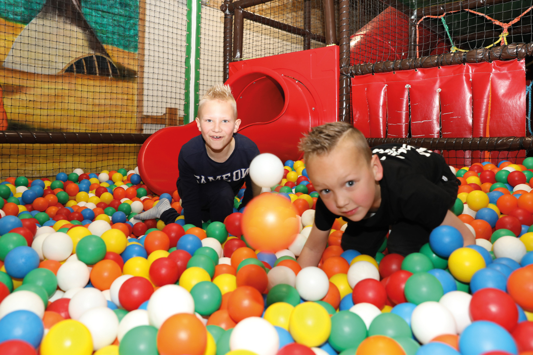 Afbeelding veilingitem Familie-entreekaart Cowboy en Indianen Coevorden